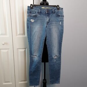 Old Navy Rockstar Mid-Rise Distressed Jeans Size 8